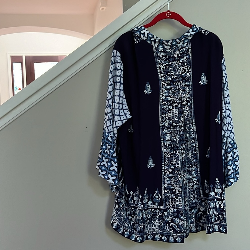 John Mark Woven Embroidered Tie Dye Print Wire Collar 3/4 Sleeve Button Tunic - Picture 9 of 16